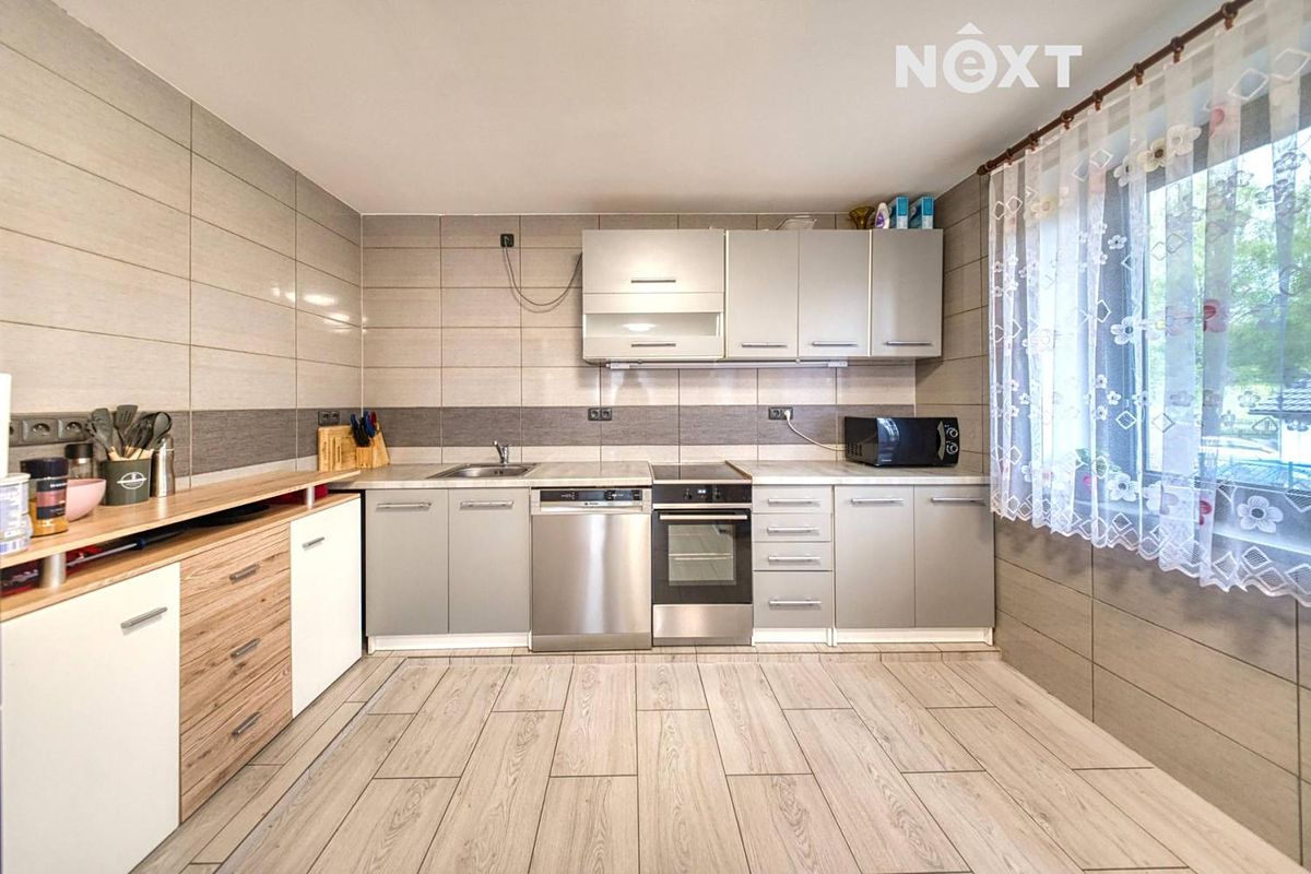 Prodej rodinného domu 140 m², pozemek 902 m²